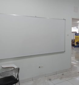 Papan Tulis Whiteboard Hanako 120x240 Gantung Magnetik