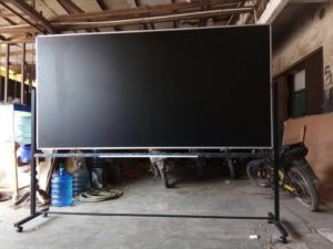 Papan tulis kapur Blackboard Hanako-standing di bogor