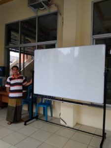 Papan Tulis Whiteboard 120x240 Standing Magnetic