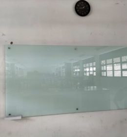 Papan Tulis Kaca glassboard 120x240 Kampus IPB bogor barat