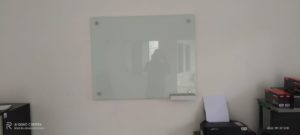 Papan tulis kaca glassboard magnetic 80x100 di bogor