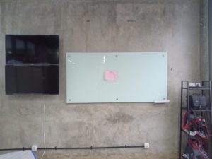 Jual Papan tulis kaca glassboard magnetic di bogor