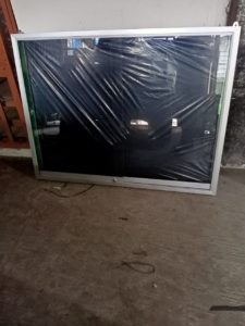 Jual Papan mading box kaca murah di bogor